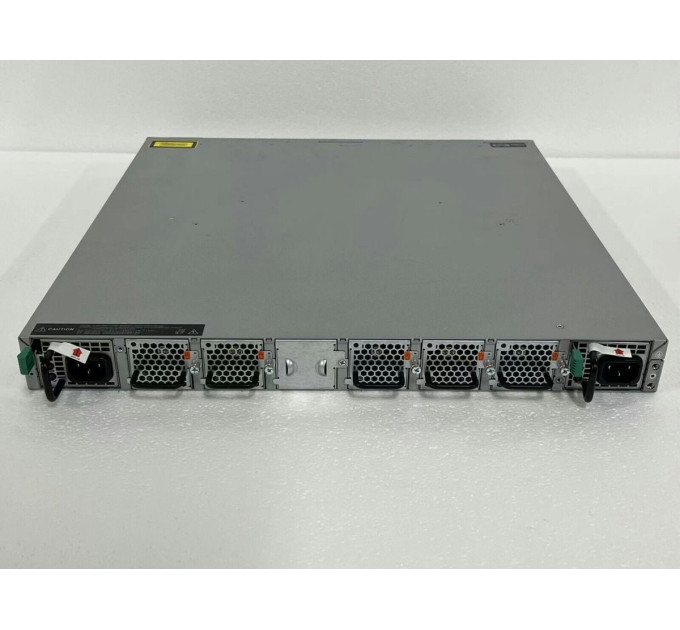 Brocade SLX 9240 Switch BR-SLX-9240-32C-AC-R 80-1009378-05 32x 100/40 GbE Ports