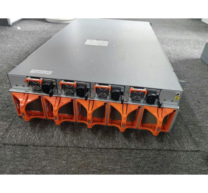 Juniper PTX10003-160C TESTED AND WORKING INCL CABLES AND RACKMOUNT