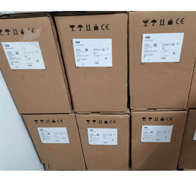 Инвертор ABB ACS580-01-073A-4 один новый ACS58001073A4 37 кВт ускоренная доставка