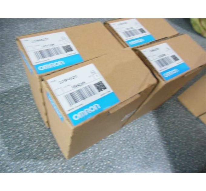 Omron CJ1W-OC211